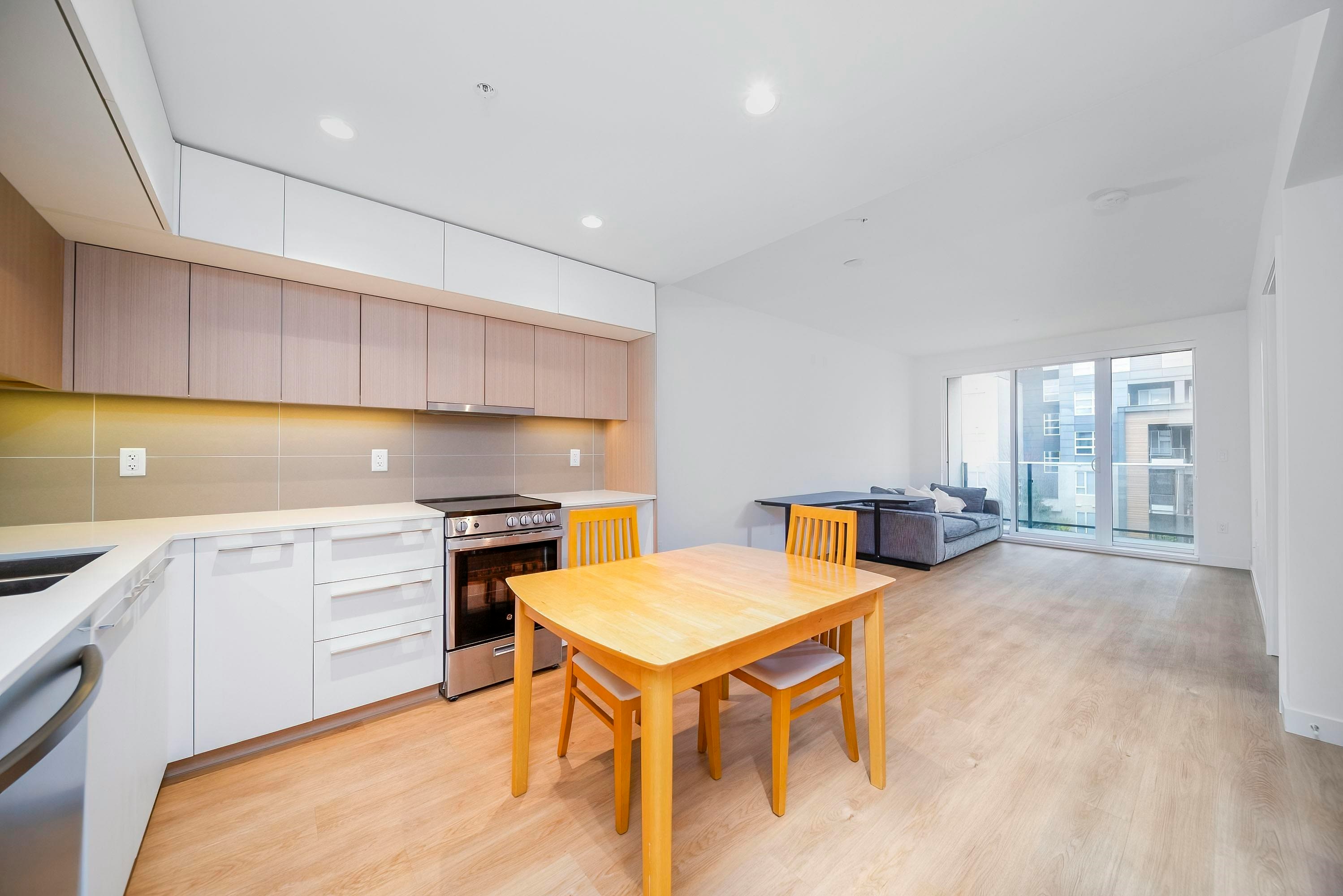 412-9888 University Crescent, Burnaby, BC, V5A 0G4 - 3