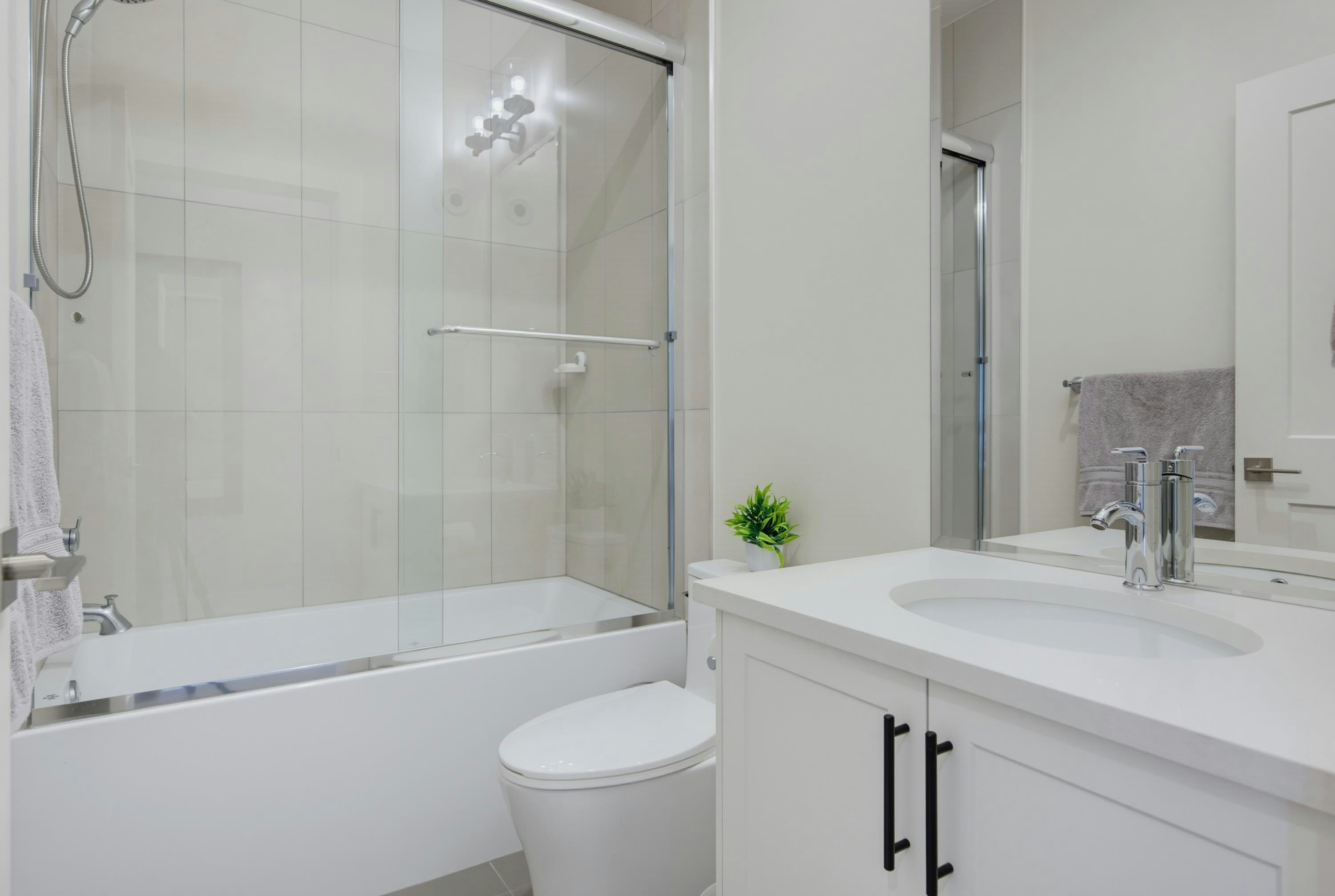 20044 73 Avenue, Langley, BC, V2Y 3G5 - 20