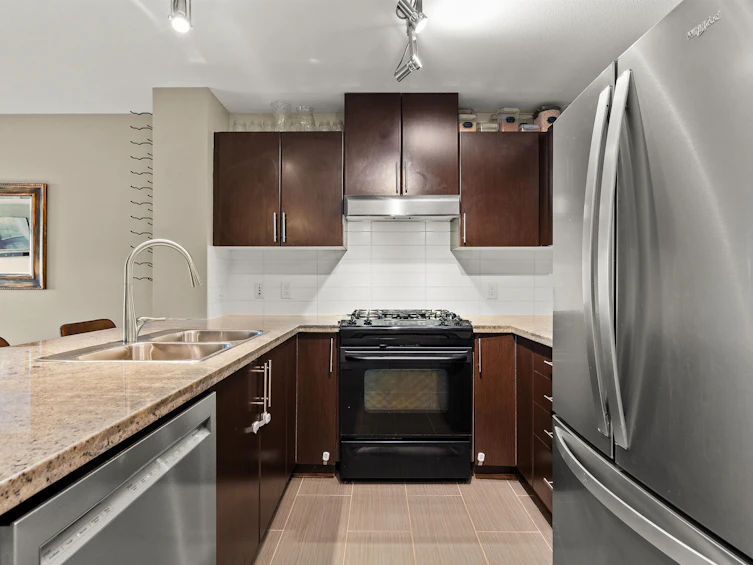 407-700 Klahanie Drive, Port Moody, BC, V3H 5L3 - 11