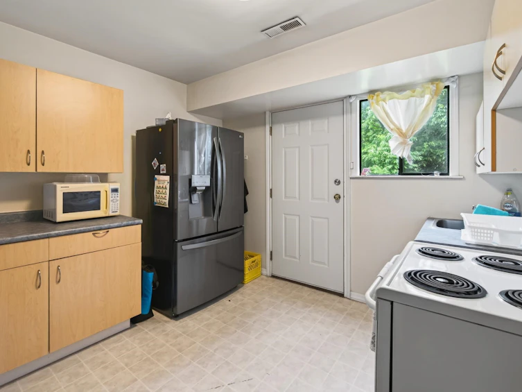 34757 Moffat Avenue, Mission, BC, V2V 6R6 - 30