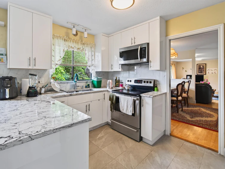 34757 Moffat Avenue, Mission, BC, V2V 6R6 - 6