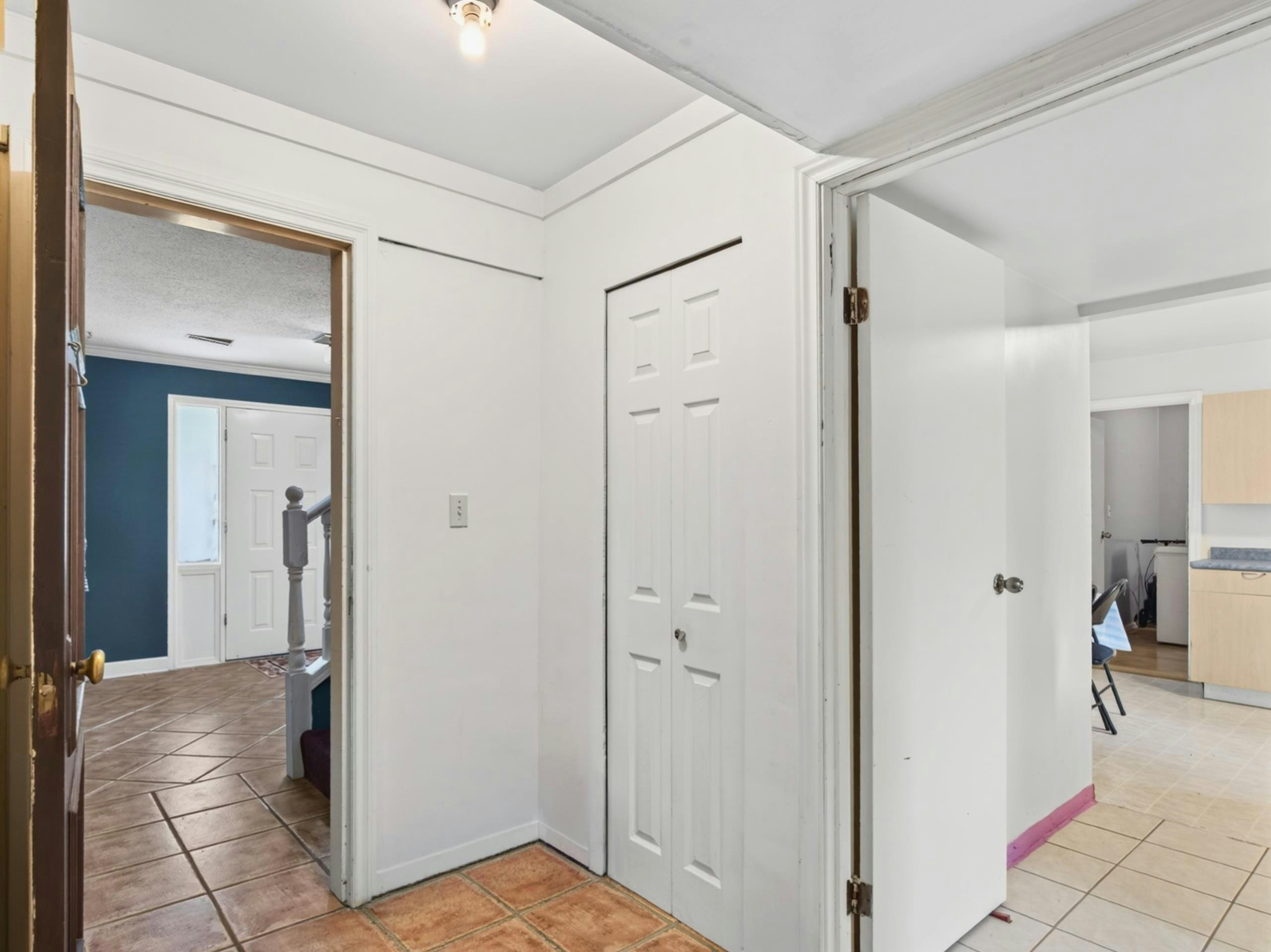 34757 Moffat Avenue, Mission, BC, V2V 6R6 - 27