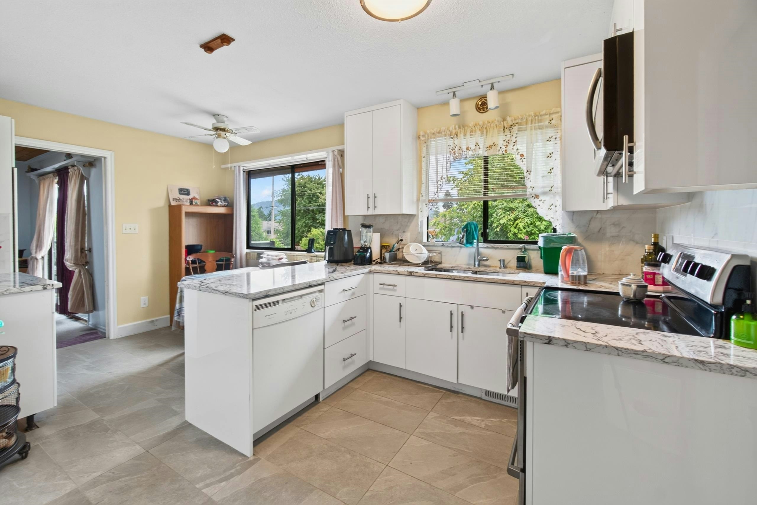 34757 Moffat Avenue, Mission, BC, V2V 6R6 - 7