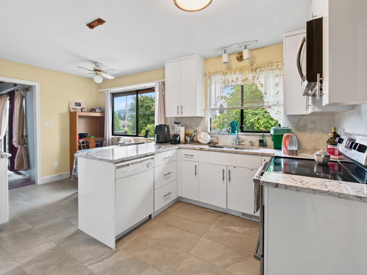 34757 Moffat Avenue, Mission, BC, V2V 6R6 - 7