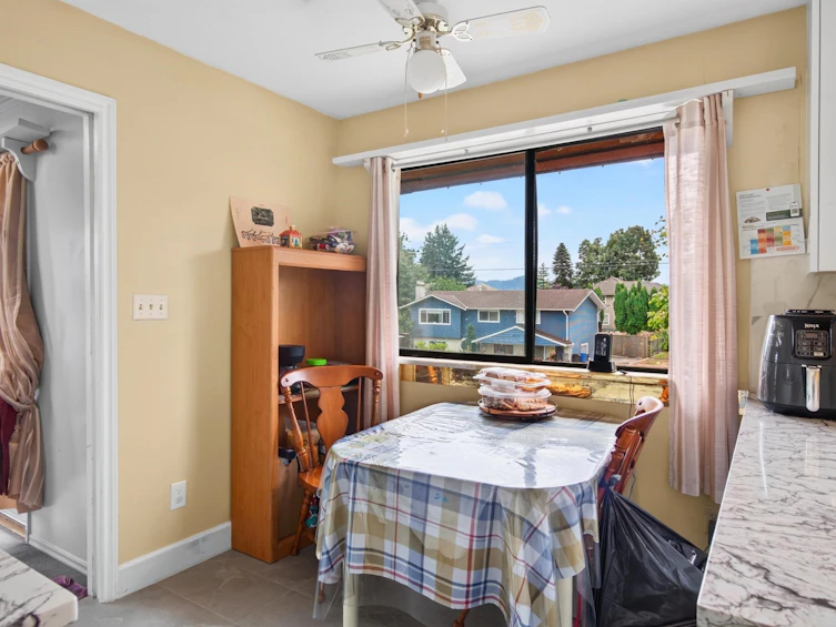 34757 Moffat Avenue, Mission, BC, V2V 6R6 - 10