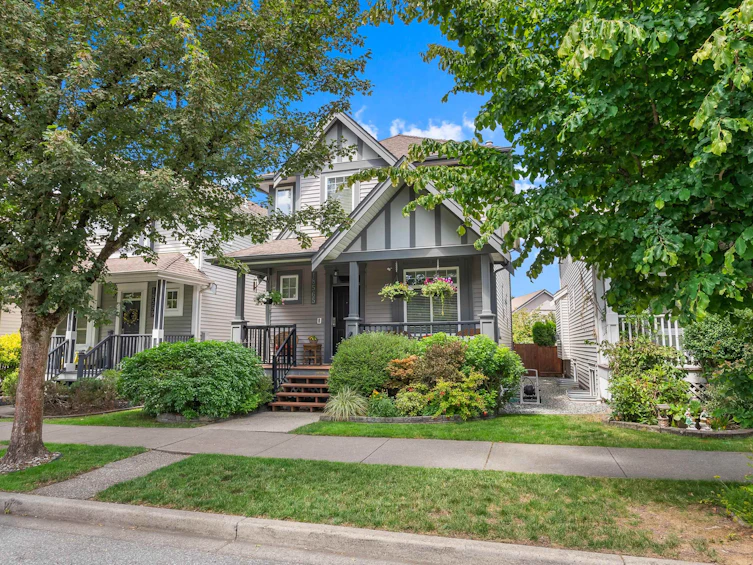 18565 67 Avenue, Surrey, BC, V3S 1Z1