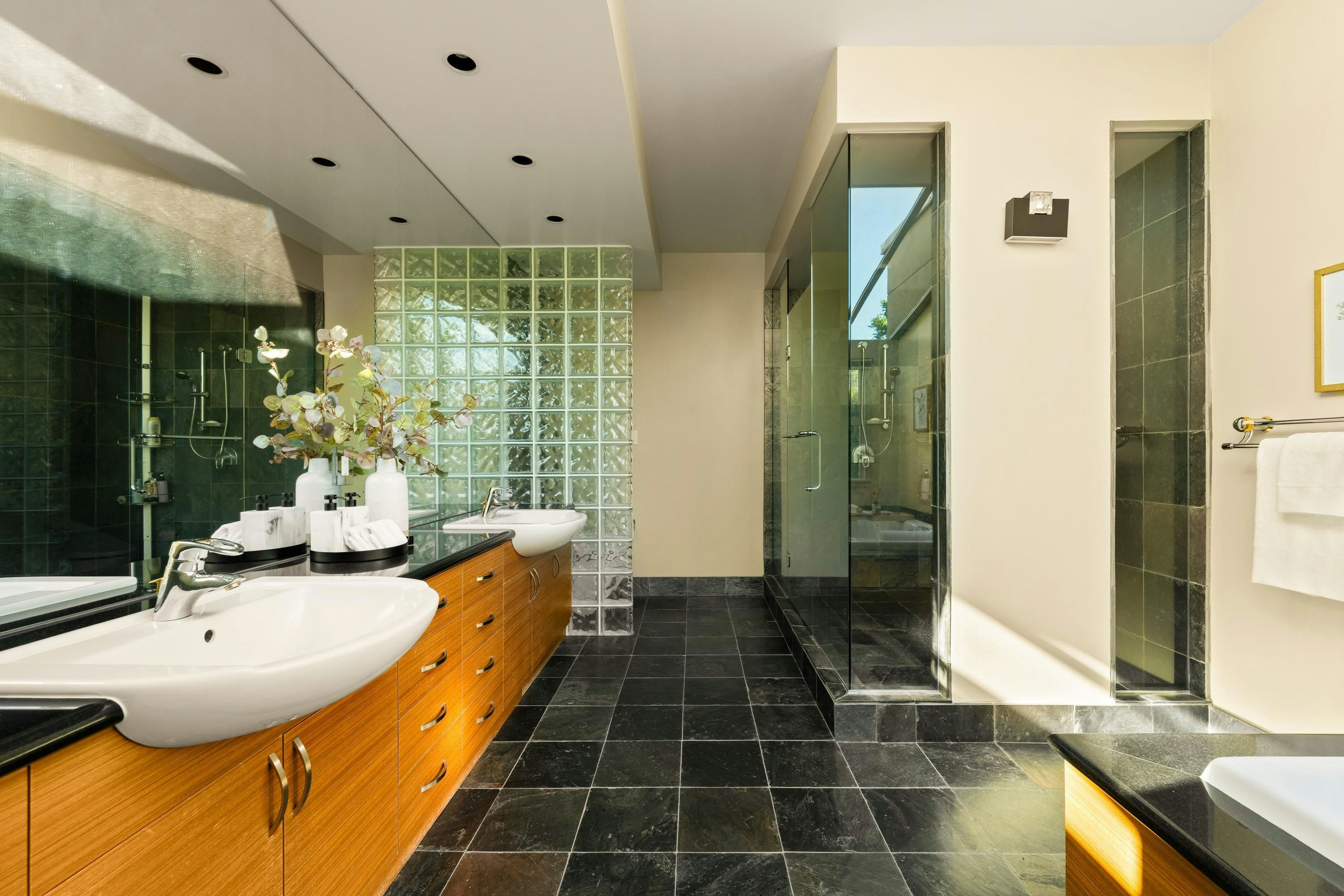 1575 Acadia Road, Vancouver, BC, V6T 1P8 - 21