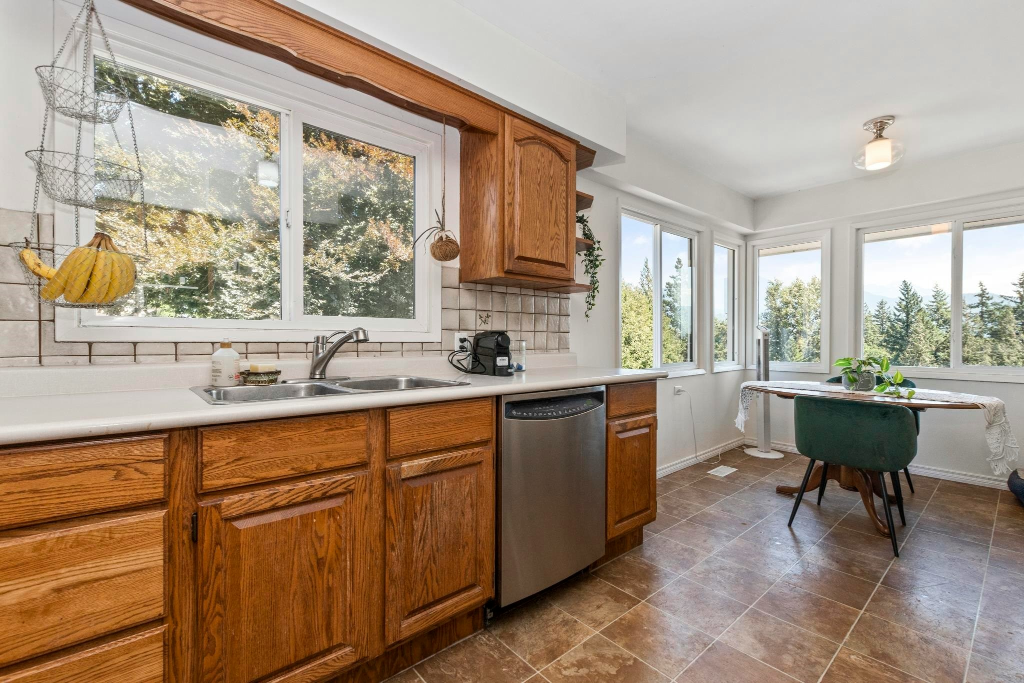 10005 Kenswood Drive, Chilliwack, BC, V2P 7N5 - 11