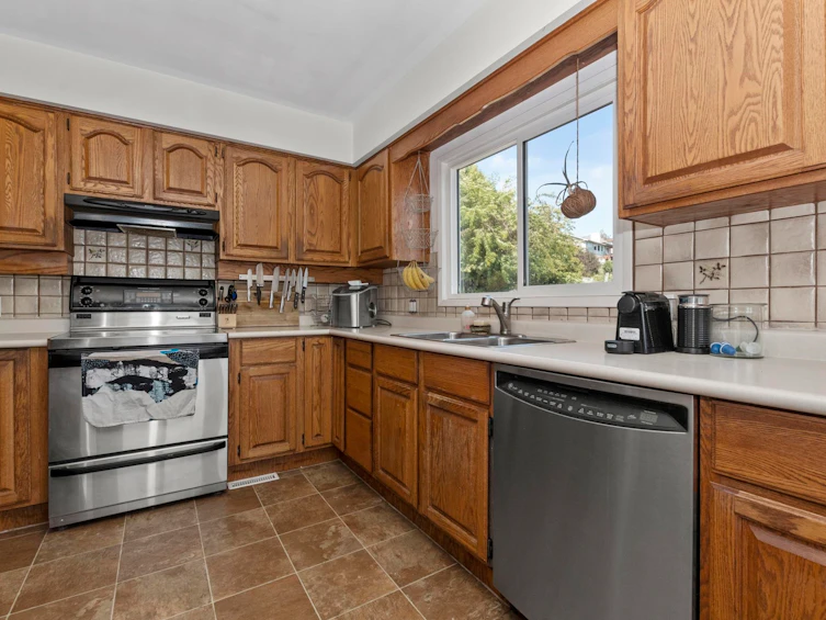10005 Kenswood Drive, Chilliwack, BC, V2P 7N5 - 12