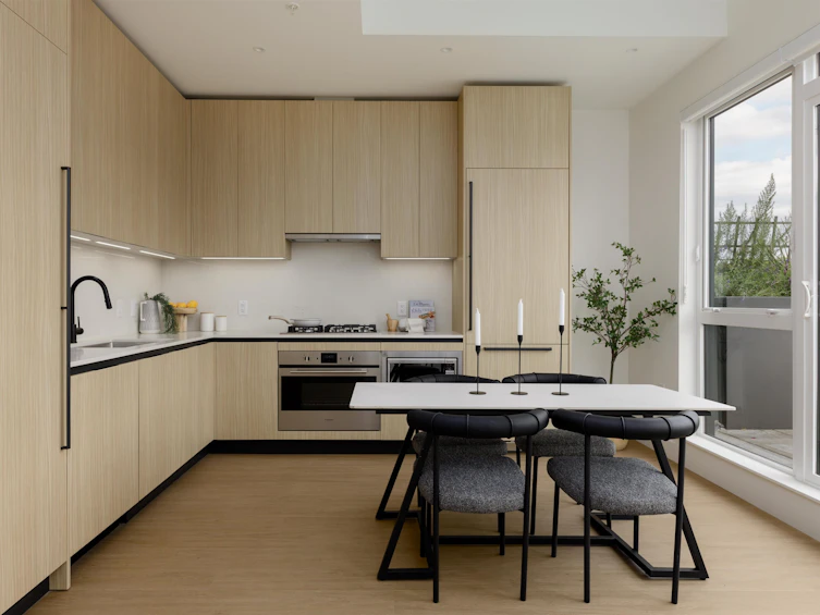 210-2235 E Broadway, Vancouver, BC, V5N 0J5 - 5