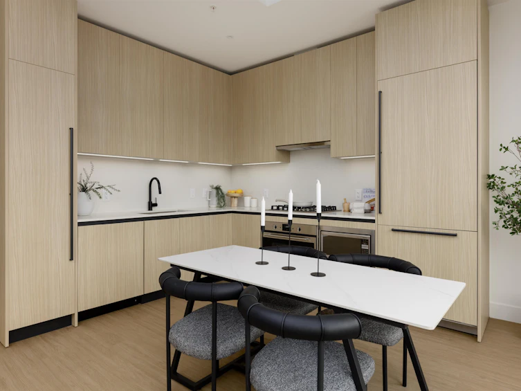 210-2235 E Broadway, Vancouver, BC, V5N 0J5 - 6