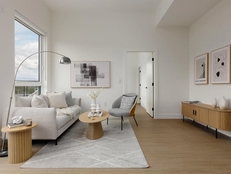 210-2235 E Broadway, Vancouver, BC, V5N 0J5 - 2