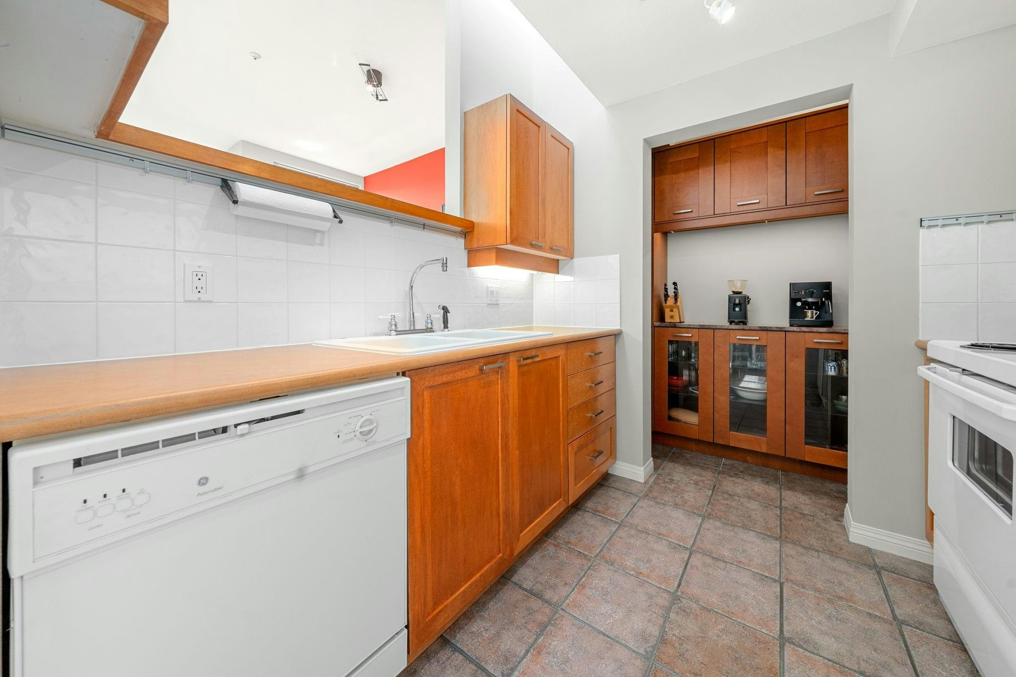 207-669 W 7th Avenue, Vancouver, BC, V5Z 1B6 - 23
