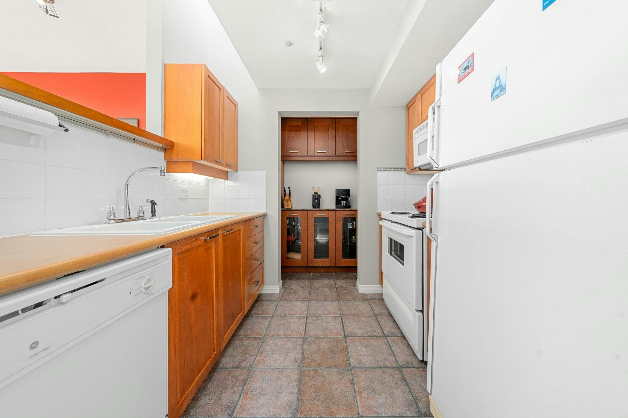 207-669 W 7th Avenue, Vancouver, BC, V5Z 1B6 - 24
