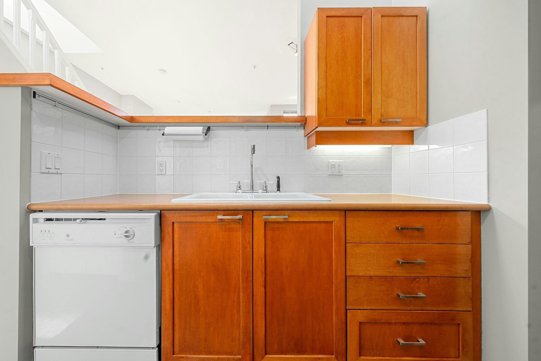207-669 W 7th Avenue, Vancouver, BC, V5Z 1B6 - 25