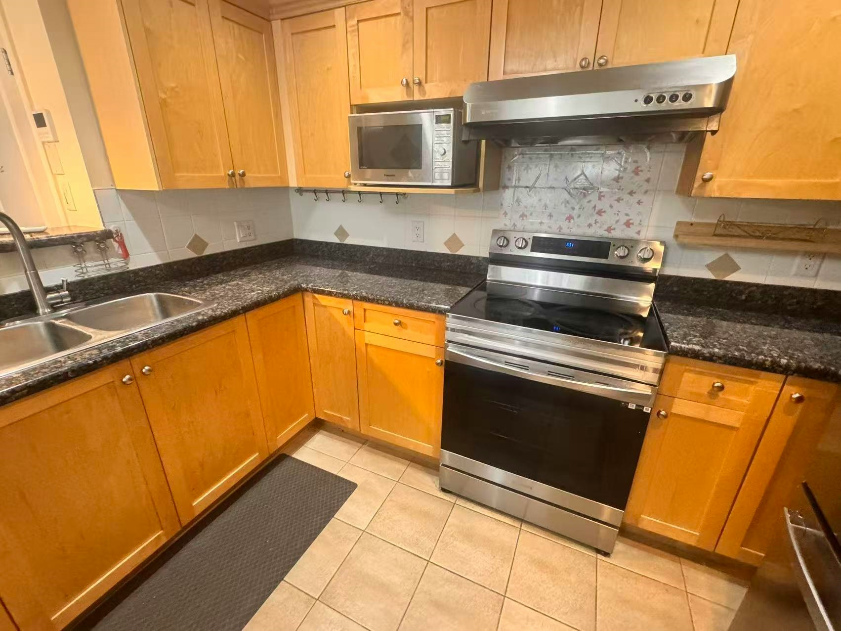 11331 Cambie Road, Richmond, BC, V6X 1L4 - 2