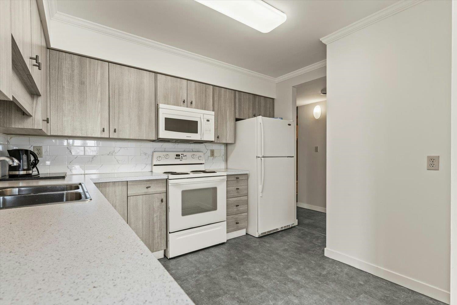 403-31955 Old Yale Road, Abbotsford, BC, V2T 4N1 - 17