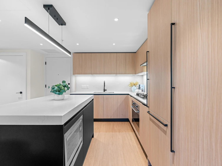 410-2235 E Broadway, Vancouver, BC, V5N 0J5 - 8
