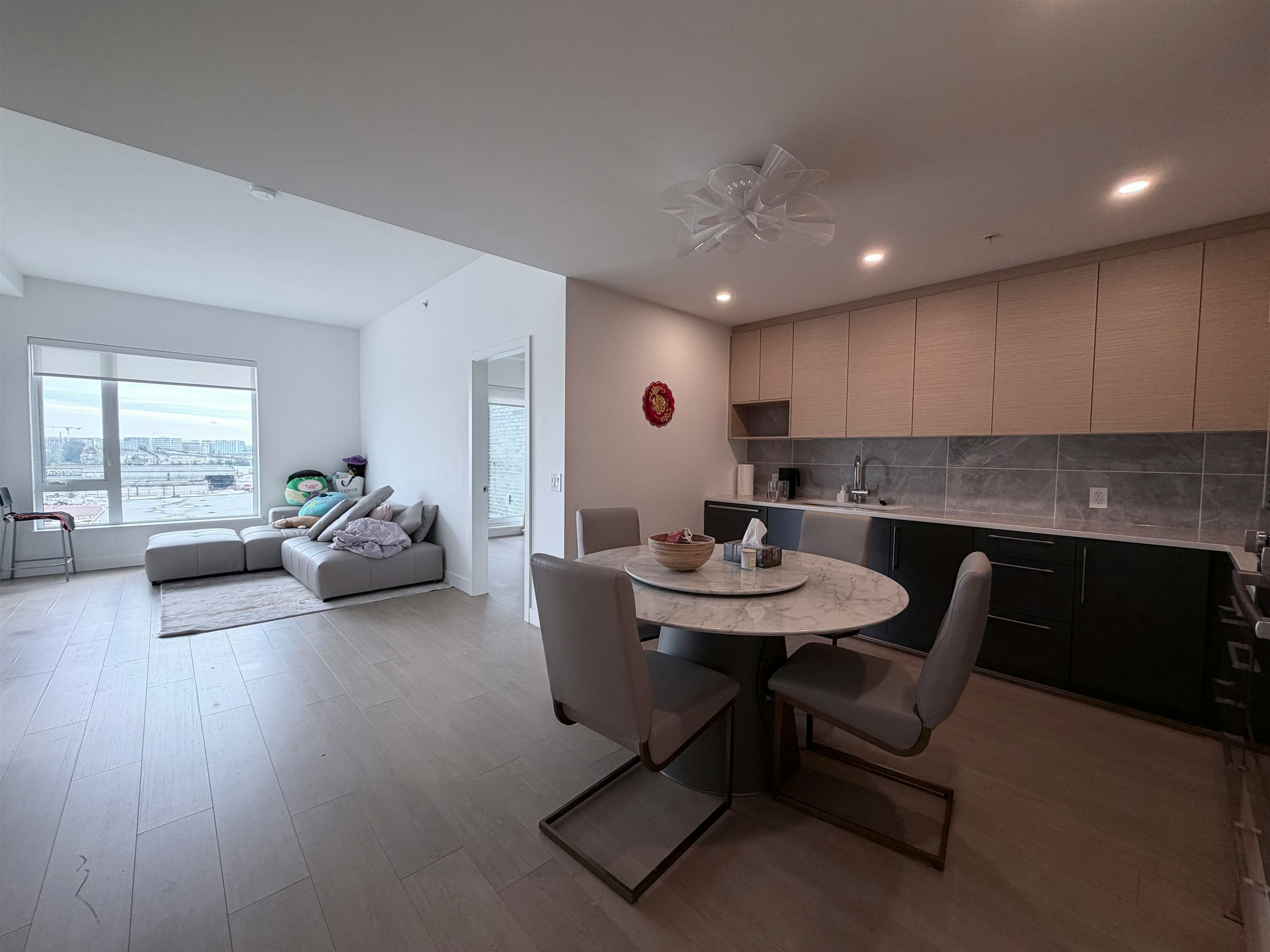 6xx-8888 Osler Street, Vancouver, BC, V6P 4G2