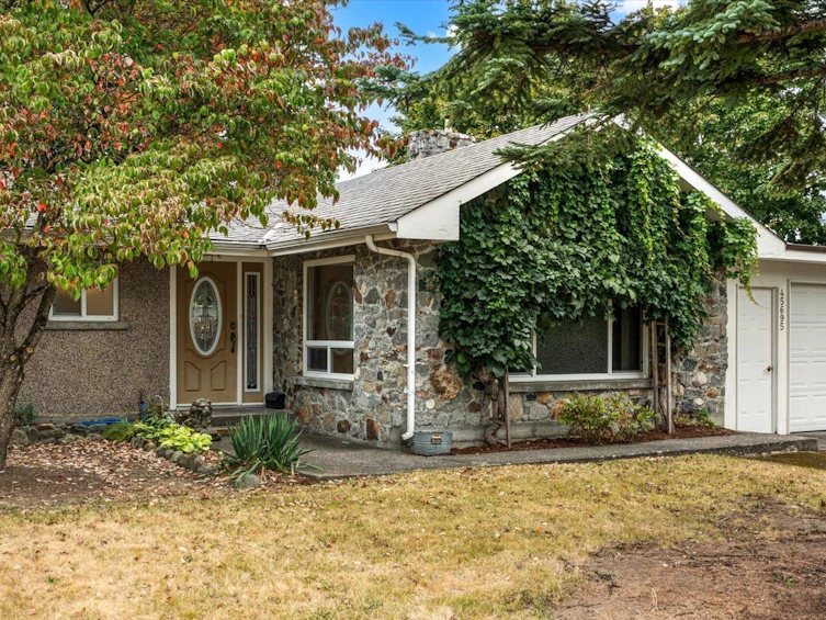 45695 Laura Crescent, Chilliwack, BC, V2R 3M7
