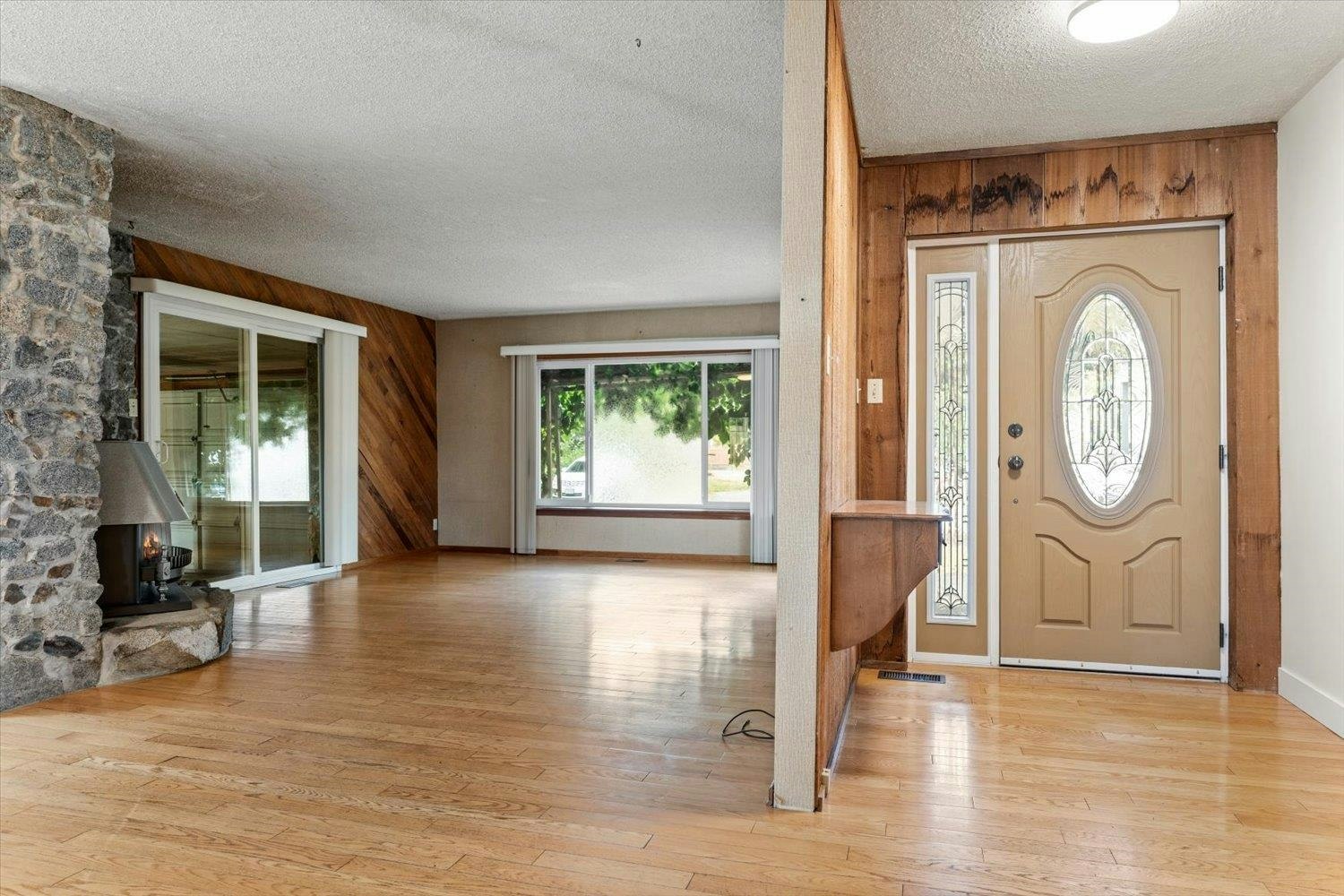 45695 Laura Crescent, Chilliwack, BC, V2R 3M7 - 6