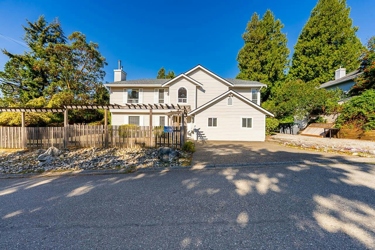 16143 9 Avenue, Surrey, BC, V4A 8R4