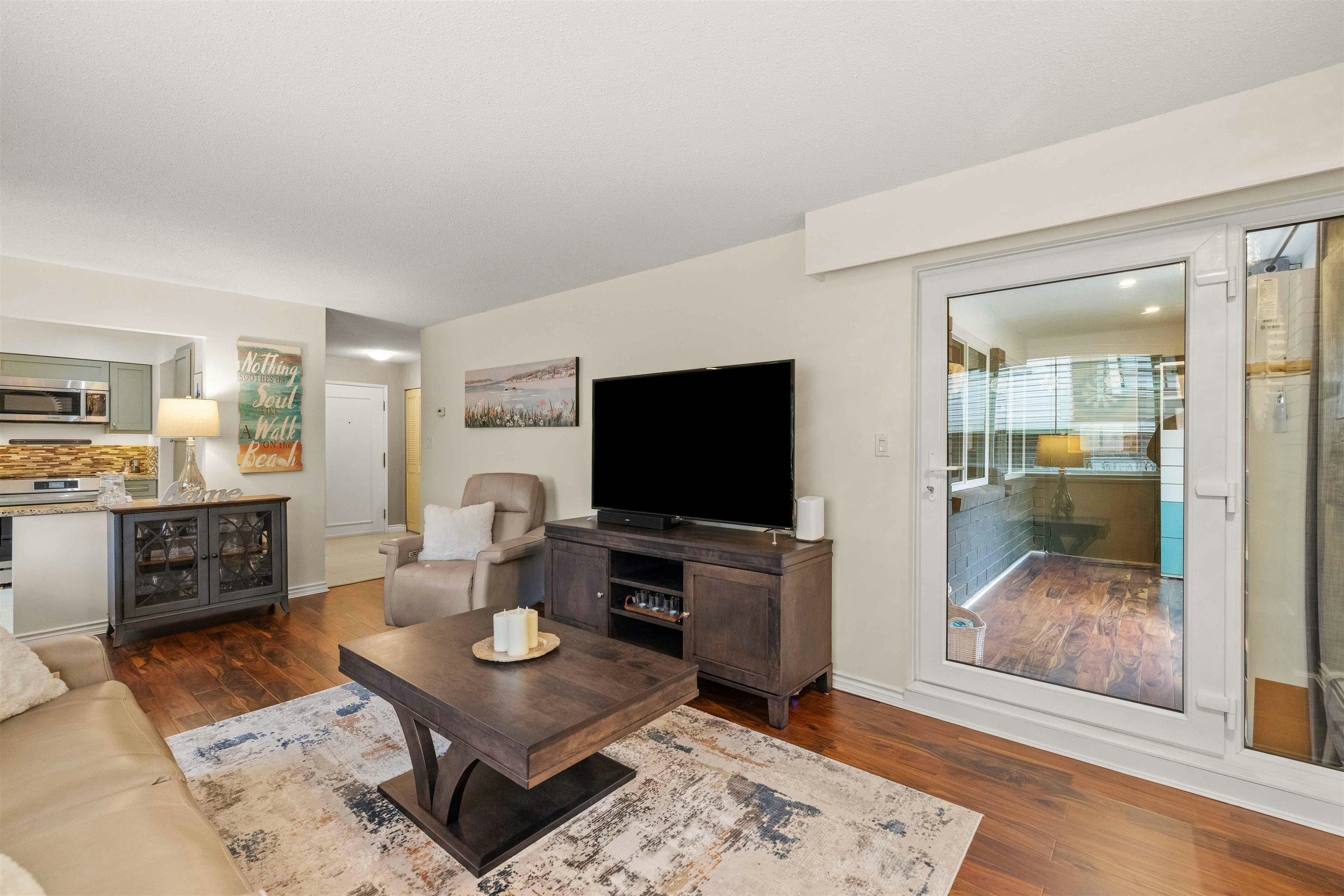 107-1368 Foster Street - 4