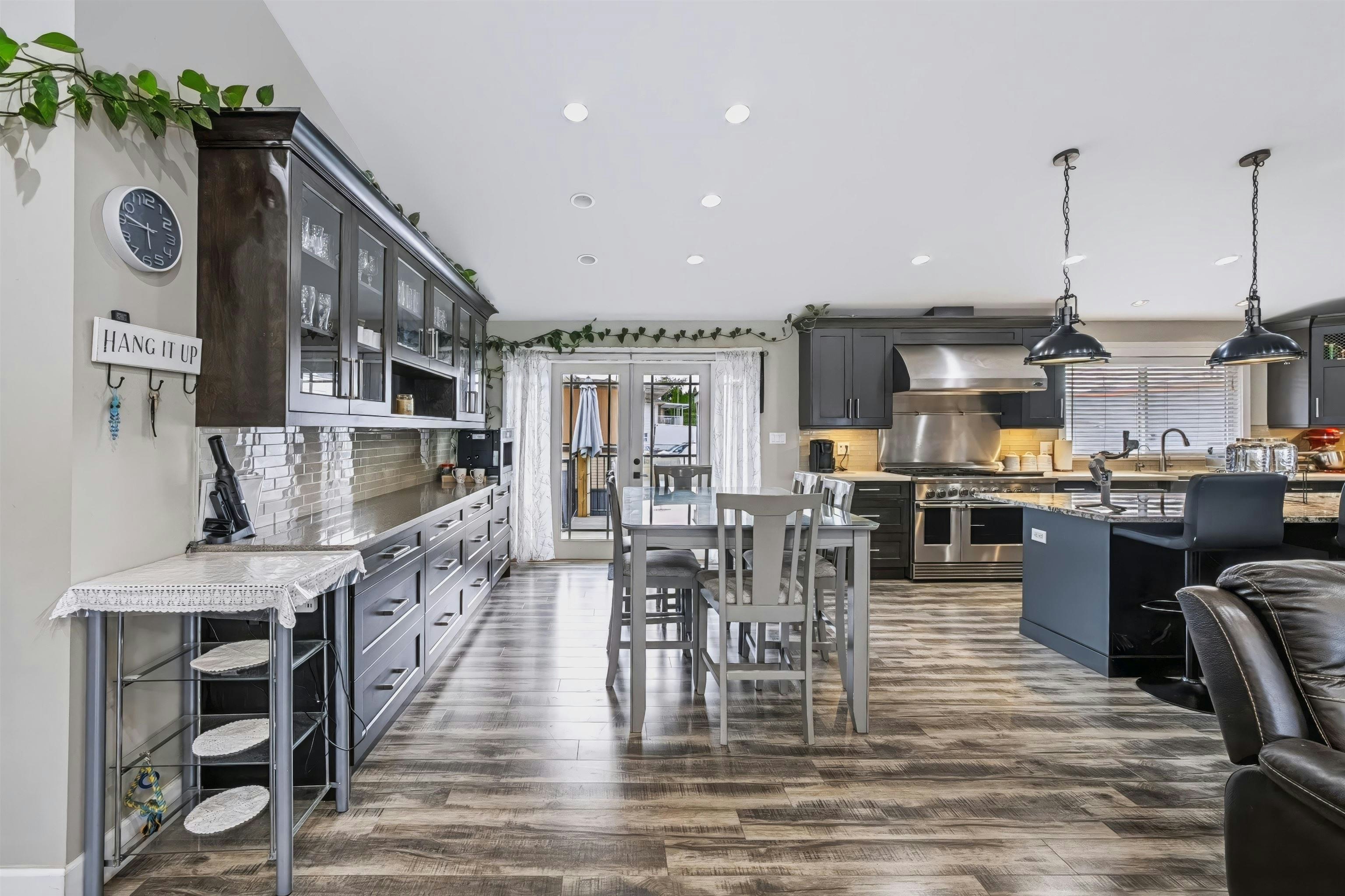 2247 Windsor Street - 5