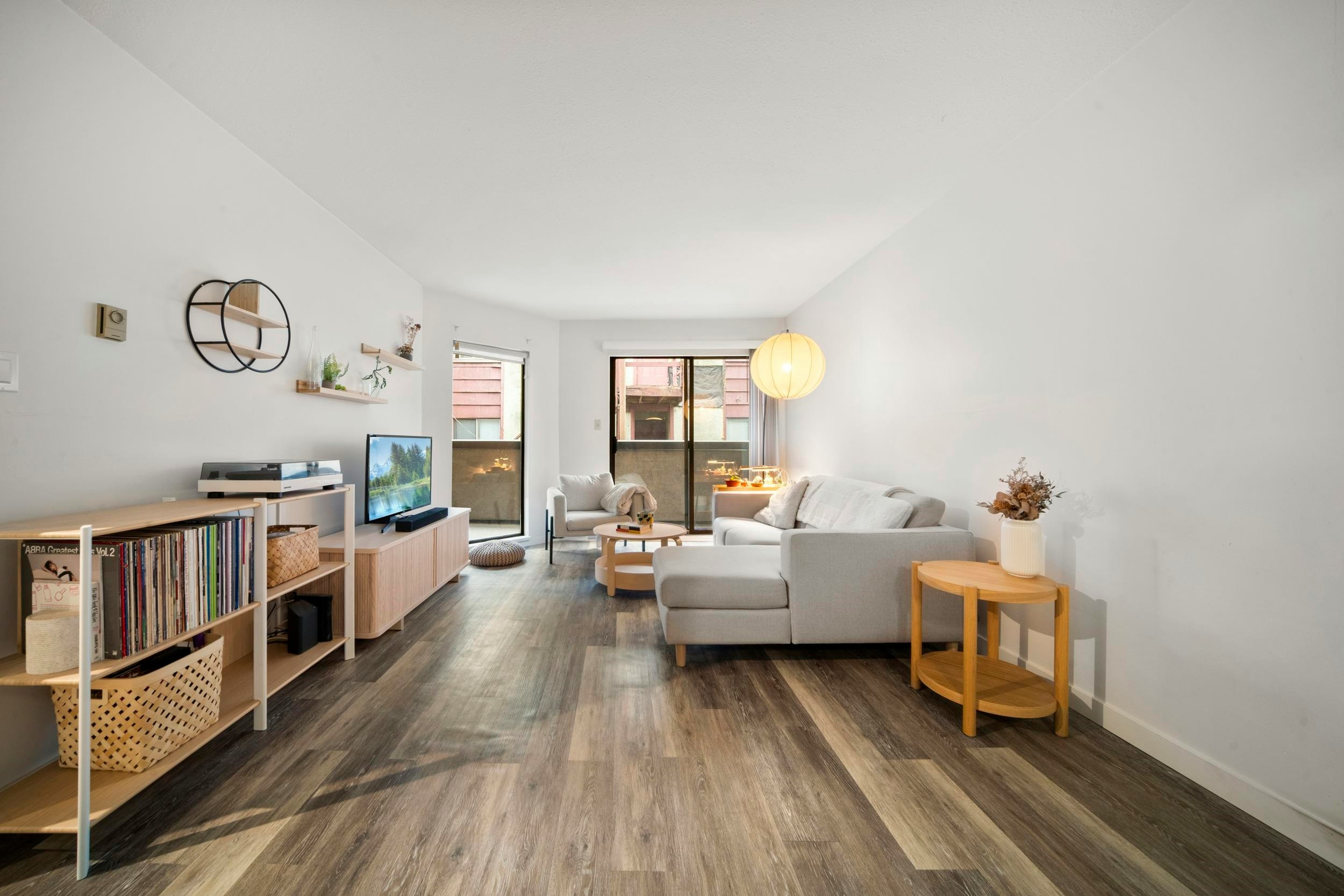 209-975 W 13th Avenue, Vancouver, BC, V5Z 1P4