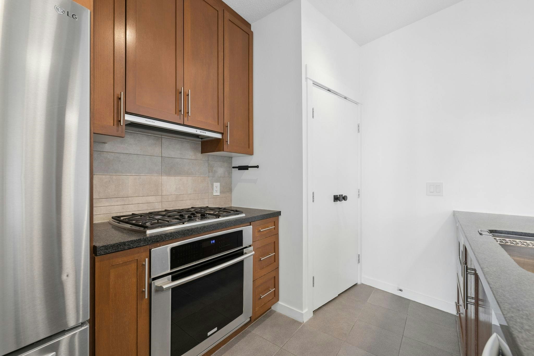 2007-1189 Melville Street, Vancouver, BC, V6E 4T8 - 17