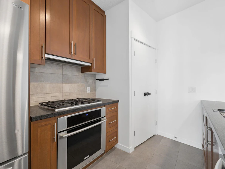 2007-1189 Melville Street, Vancouver, BC, V6E 4T8 - 17