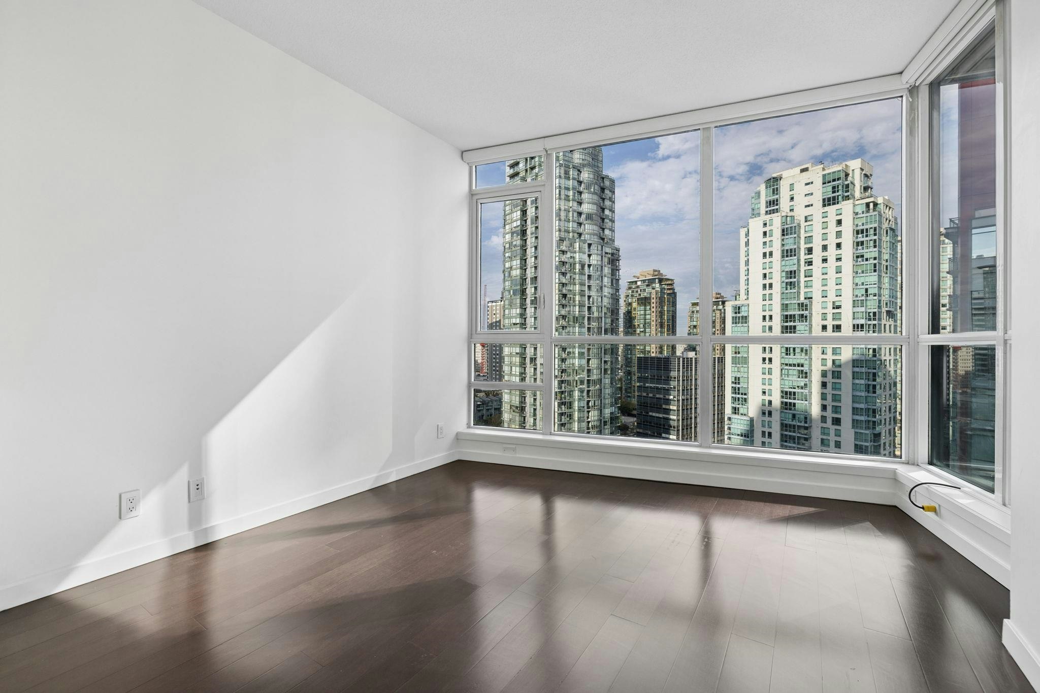 2007-1189 Melville Street, Vancouver, BC, V6E 4T8 - 12