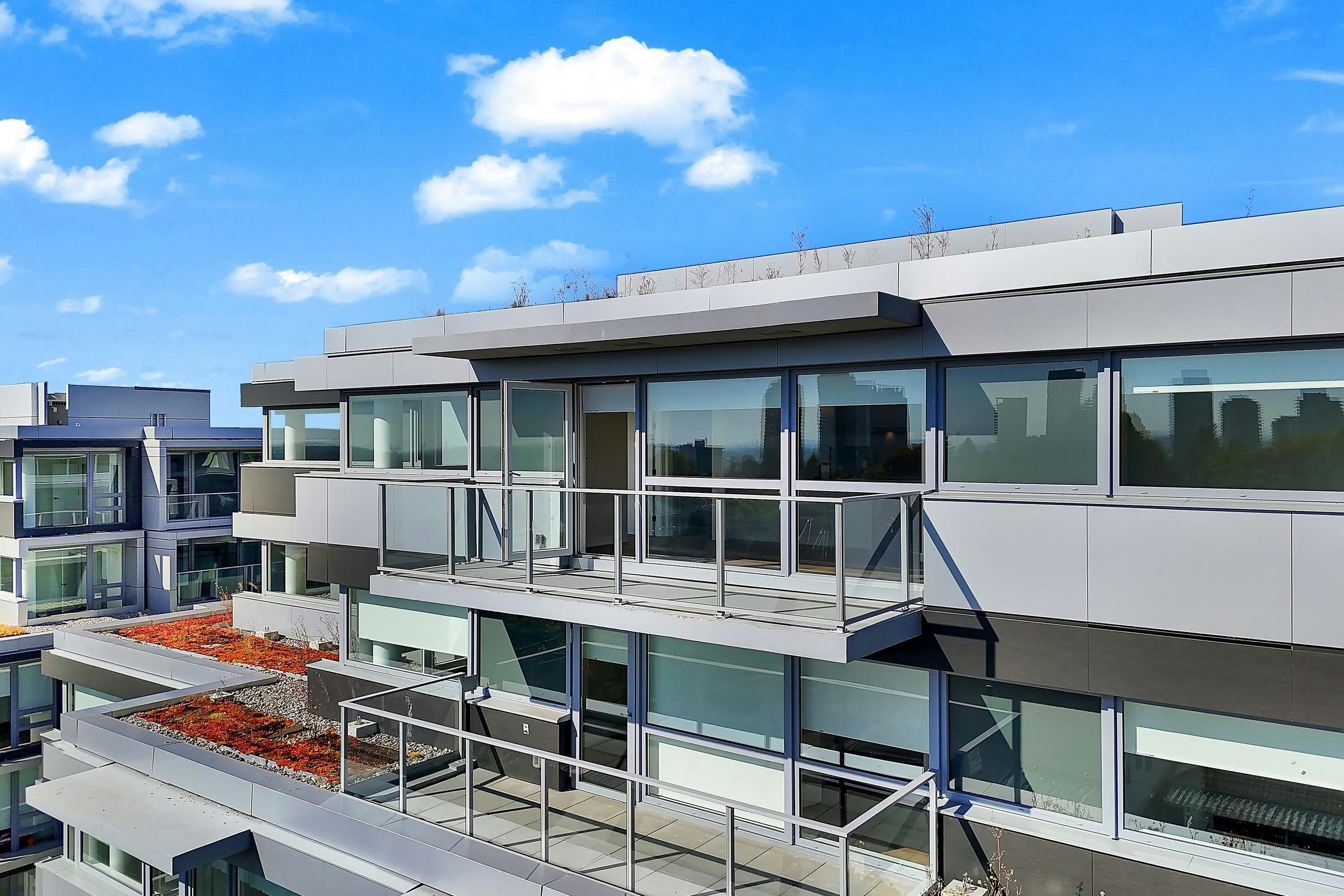 604-8080 Oak Street, Vancouver, BC, V6P 0N1