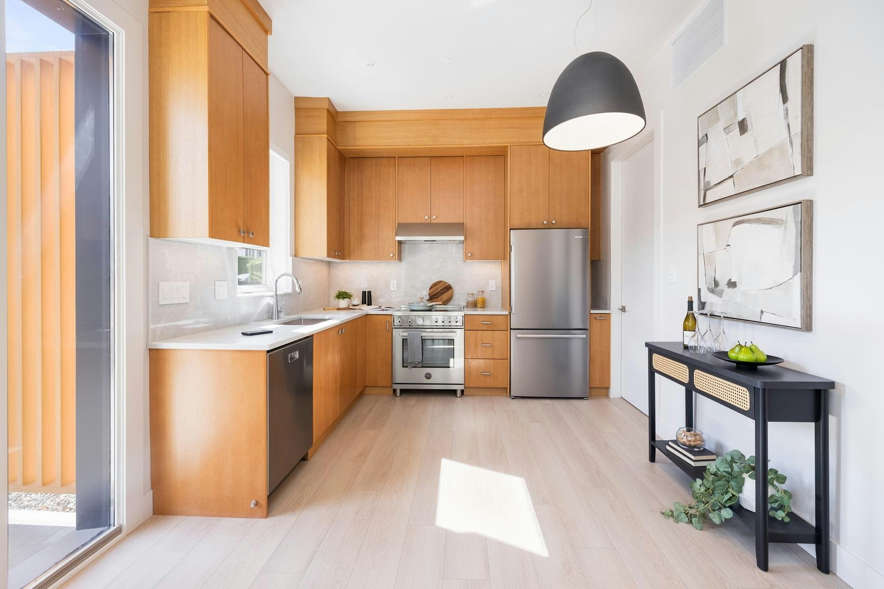 1-2995 Adanac Street, Vancouver, BC, V5K 2N4 - 3