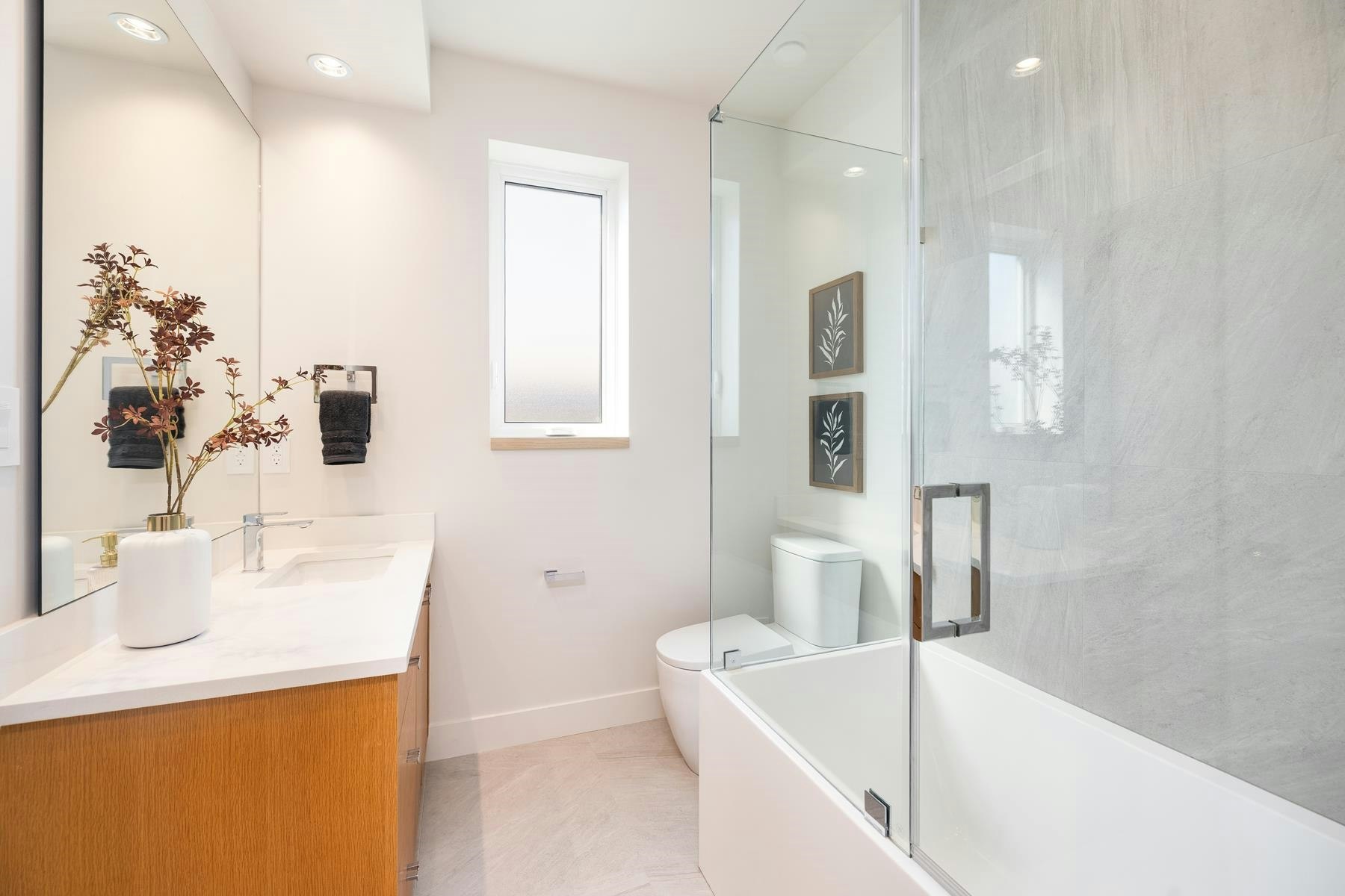 1-2995 Adanac Street, Vancouver, BC, V5K 2N4 - 16