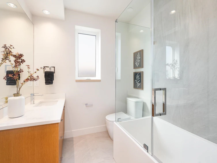 1-2995 Adanac Street, Vancouver, BC, V5K 2N4 - 16