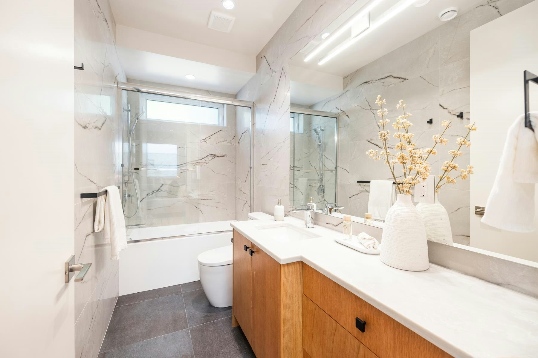 2-2995 Adanac Street, Vancouver, BC, V5K 2N4 - 11
