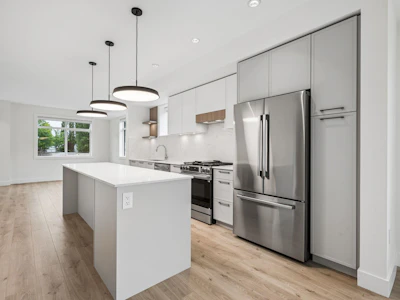 29-17429 59 Avenue - 4
