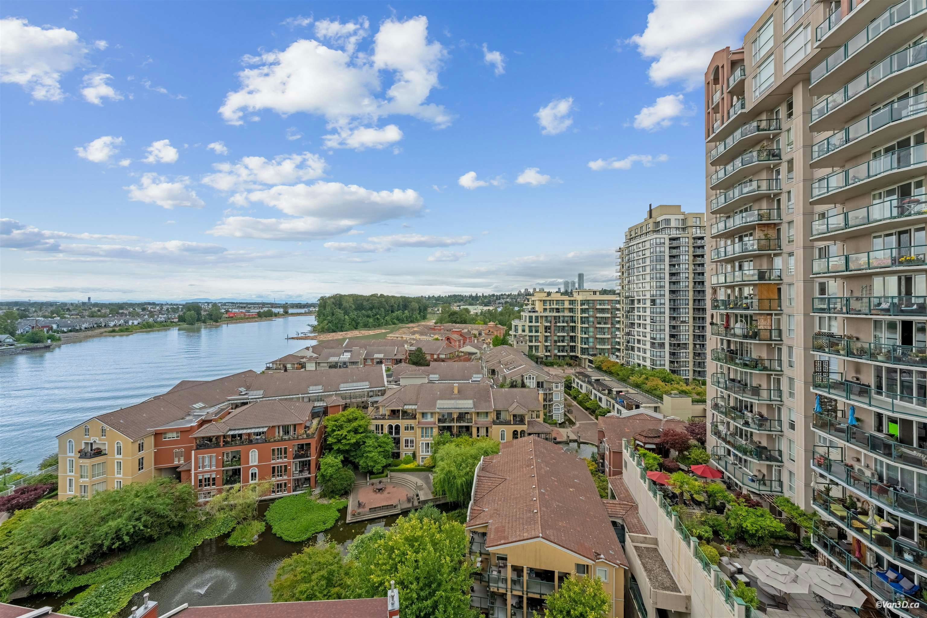1207-8 Laguna Court, New Westminster, BC, V3M 6M6