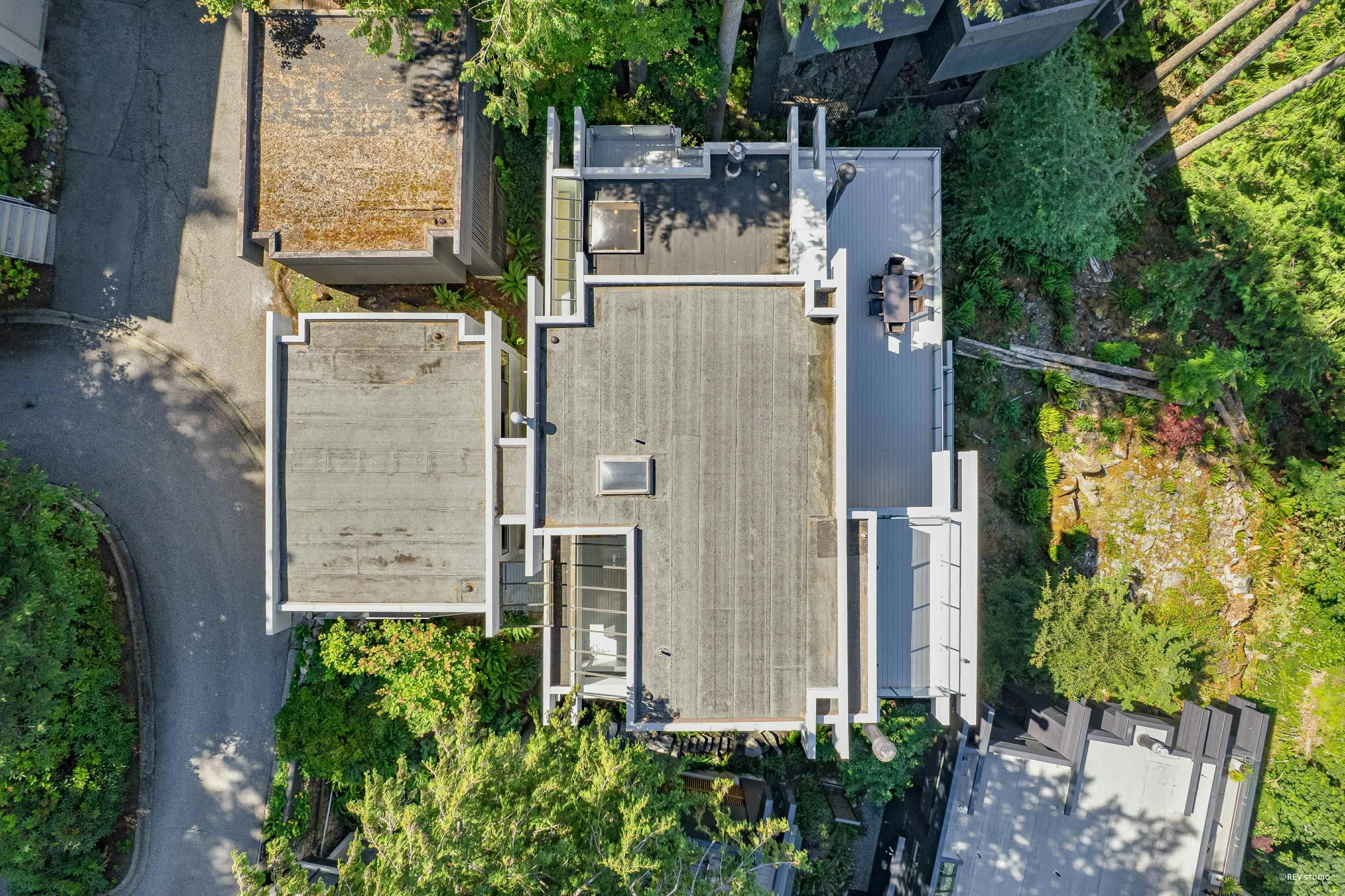 5317 Montiverdi Place, West Vancouver, BC, V7W 2W8 - 36