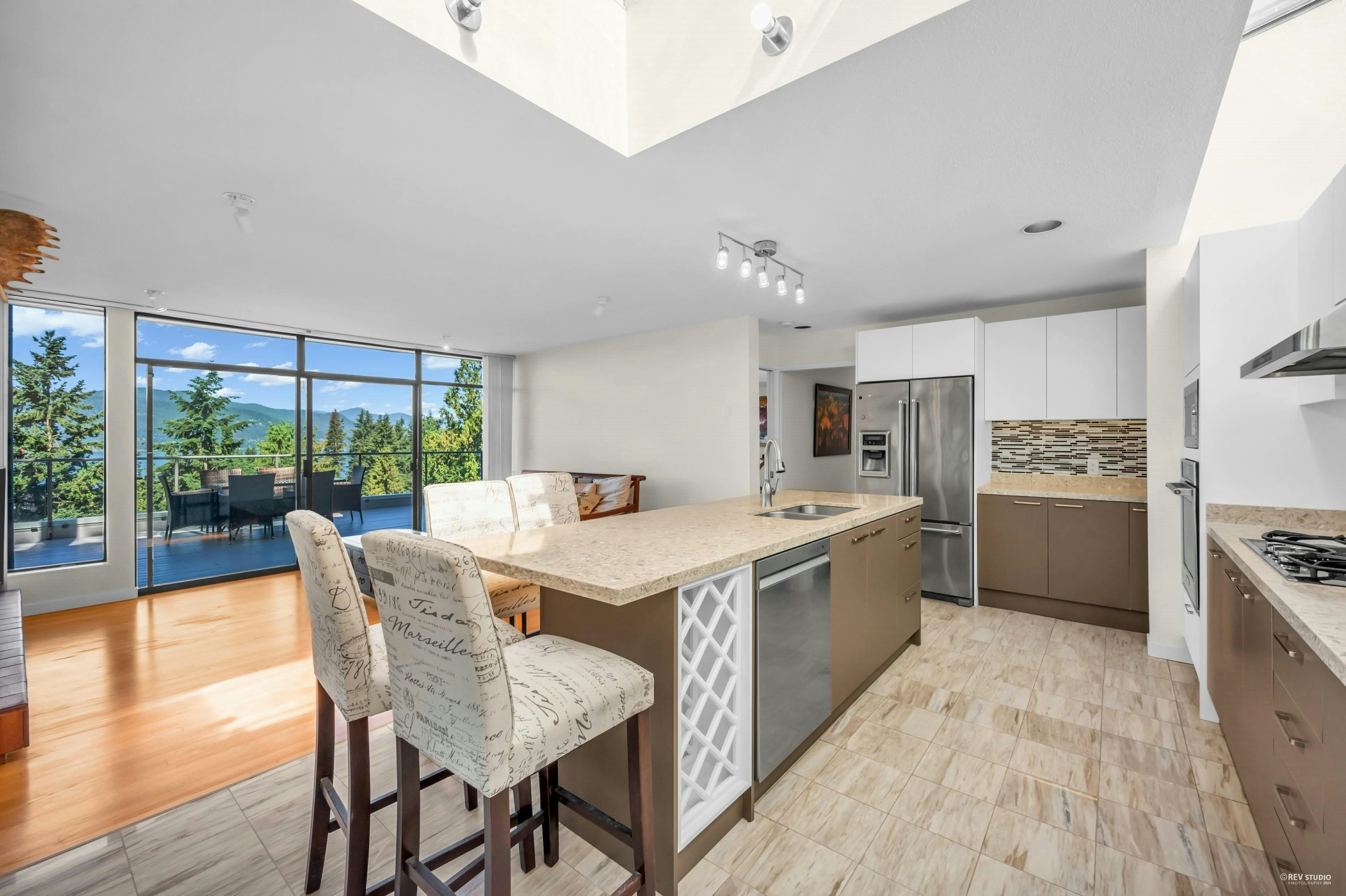 5317 Montiverdi Place, West Vancouver, BC, V7W 2W8 - 21