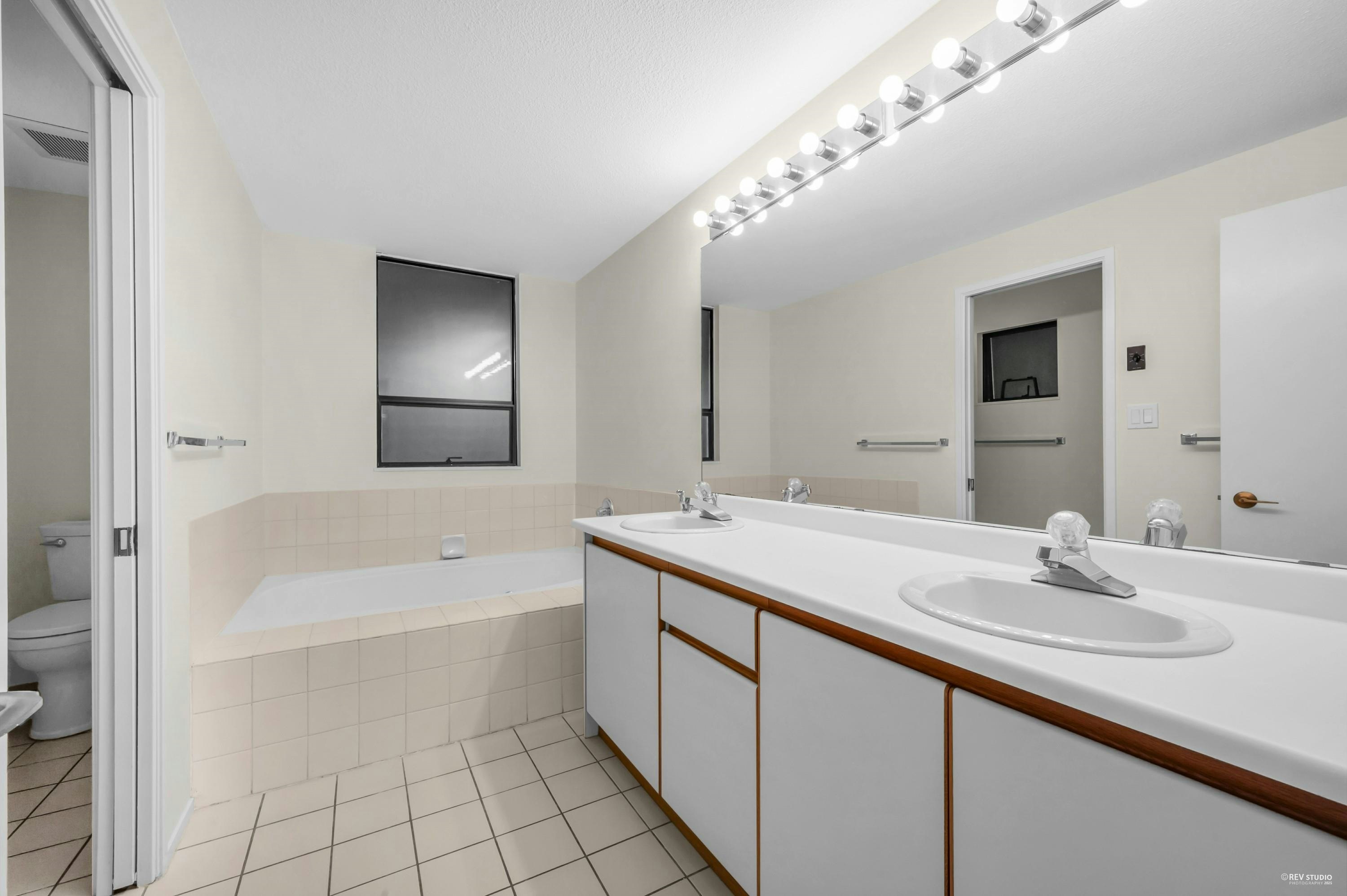 5317 Montiverdi Place, West Vancouver, BC, V7W 2W8 - 32