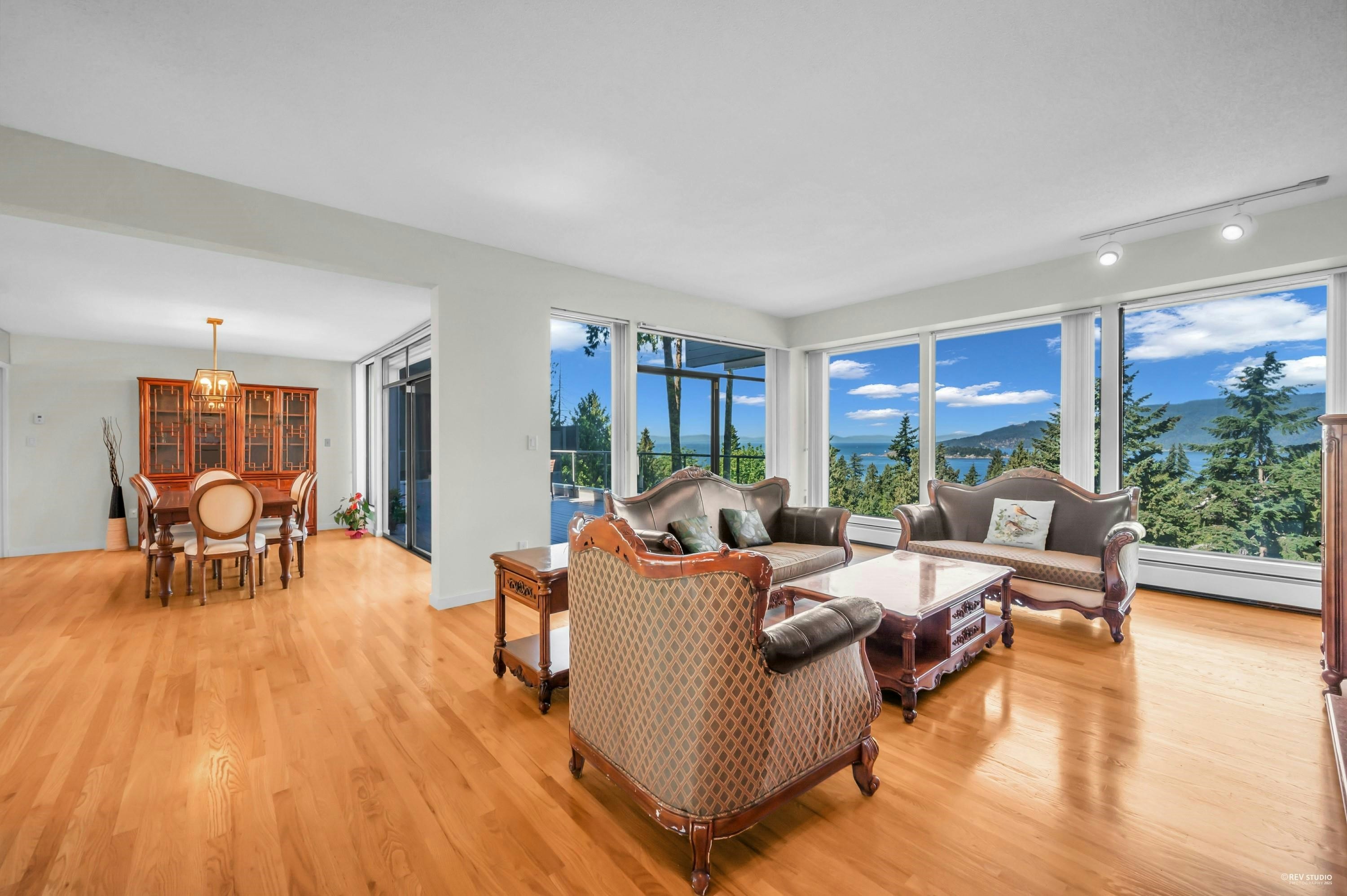 5317 Montiverdi Place, West Vancouver, BC, V7W 2W8 - 7