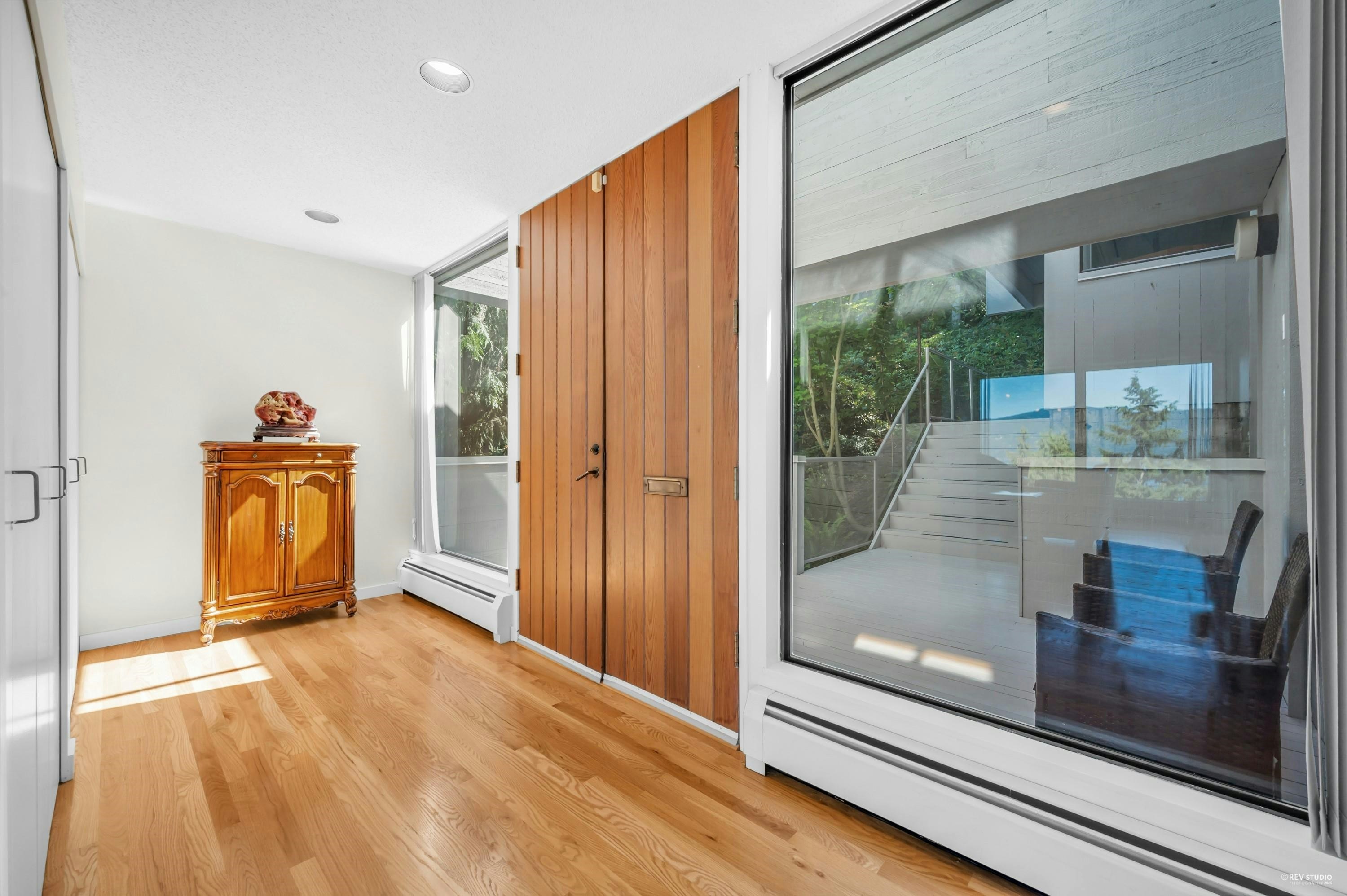 5317 Montiverdi Place, West Vancouver, BC, V7W 2W8 - 6