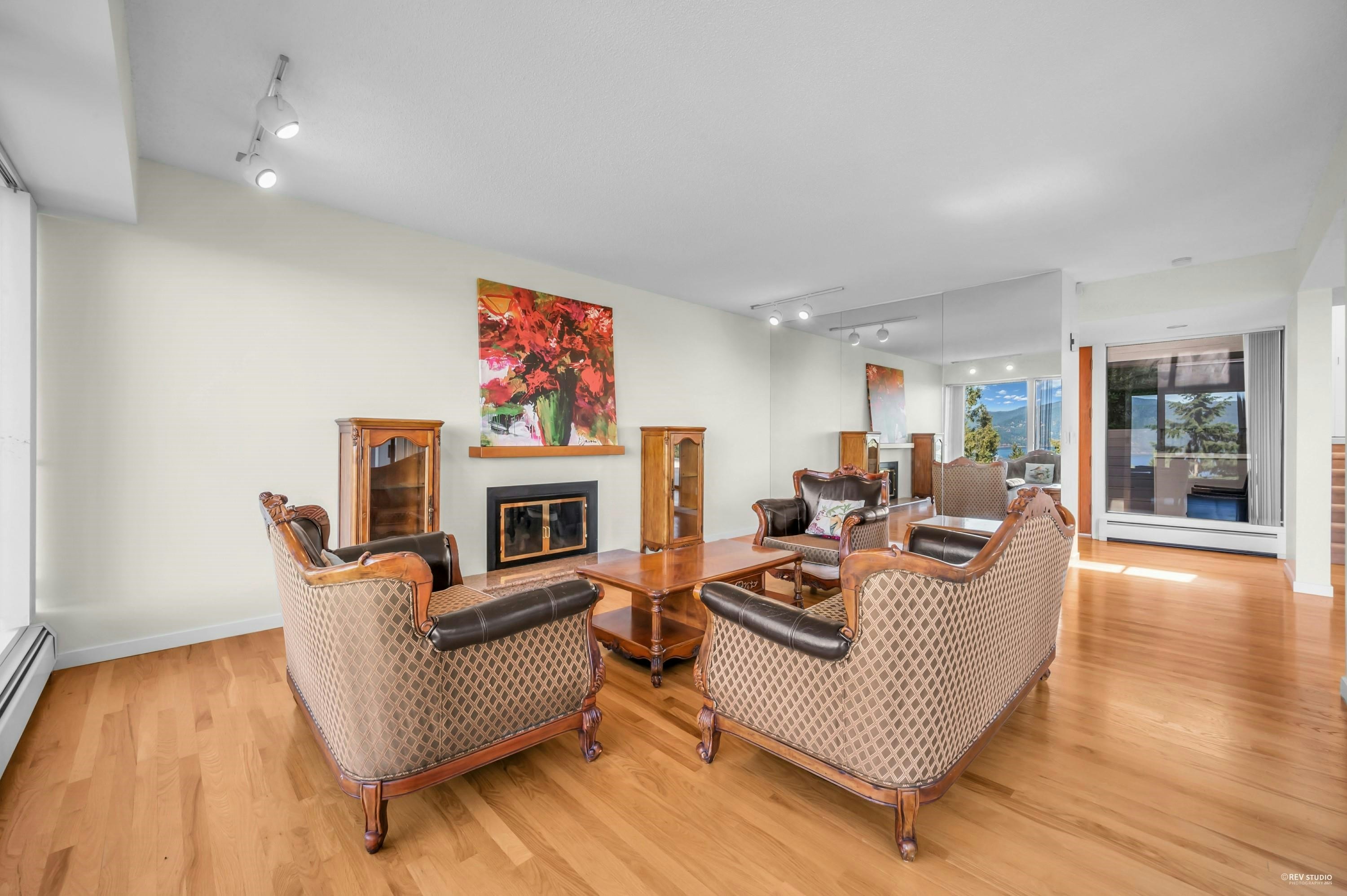 5317 Montiverdi Place, West Vancouver, BC, V7W 2W8 - 9