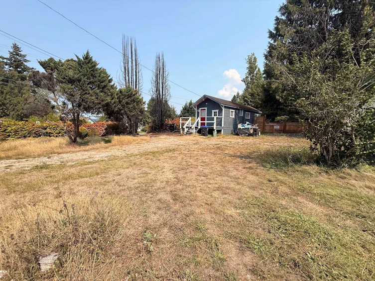 5694 Wharf Avenue, Sechelt, BC, V0N 3A0