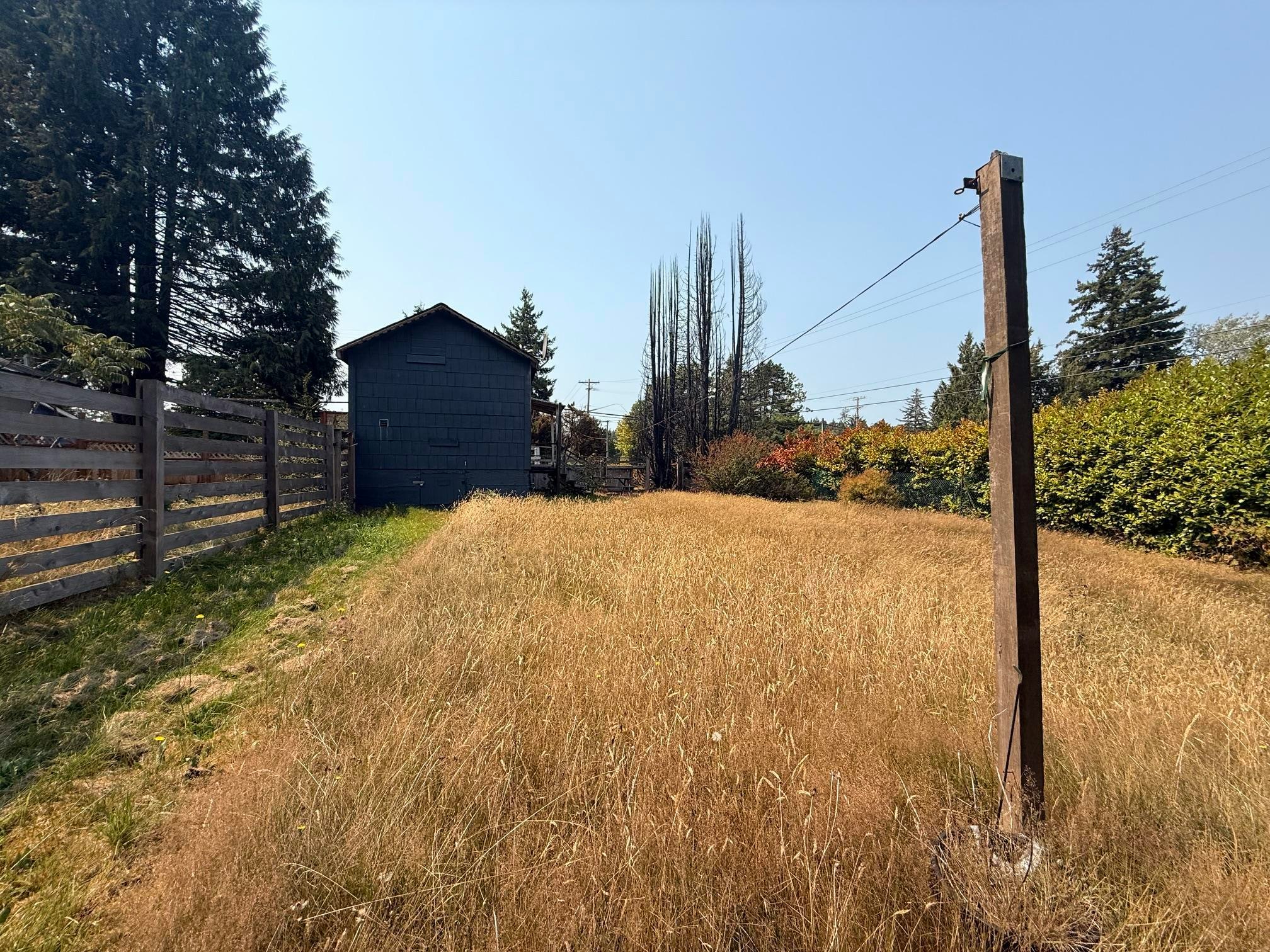 5694 Wharf Avenue - 4