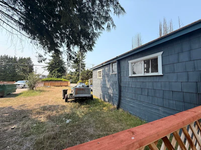 5694 Wharf Avenue - 5