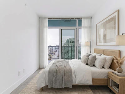 2301-7388 Kingsway - 3