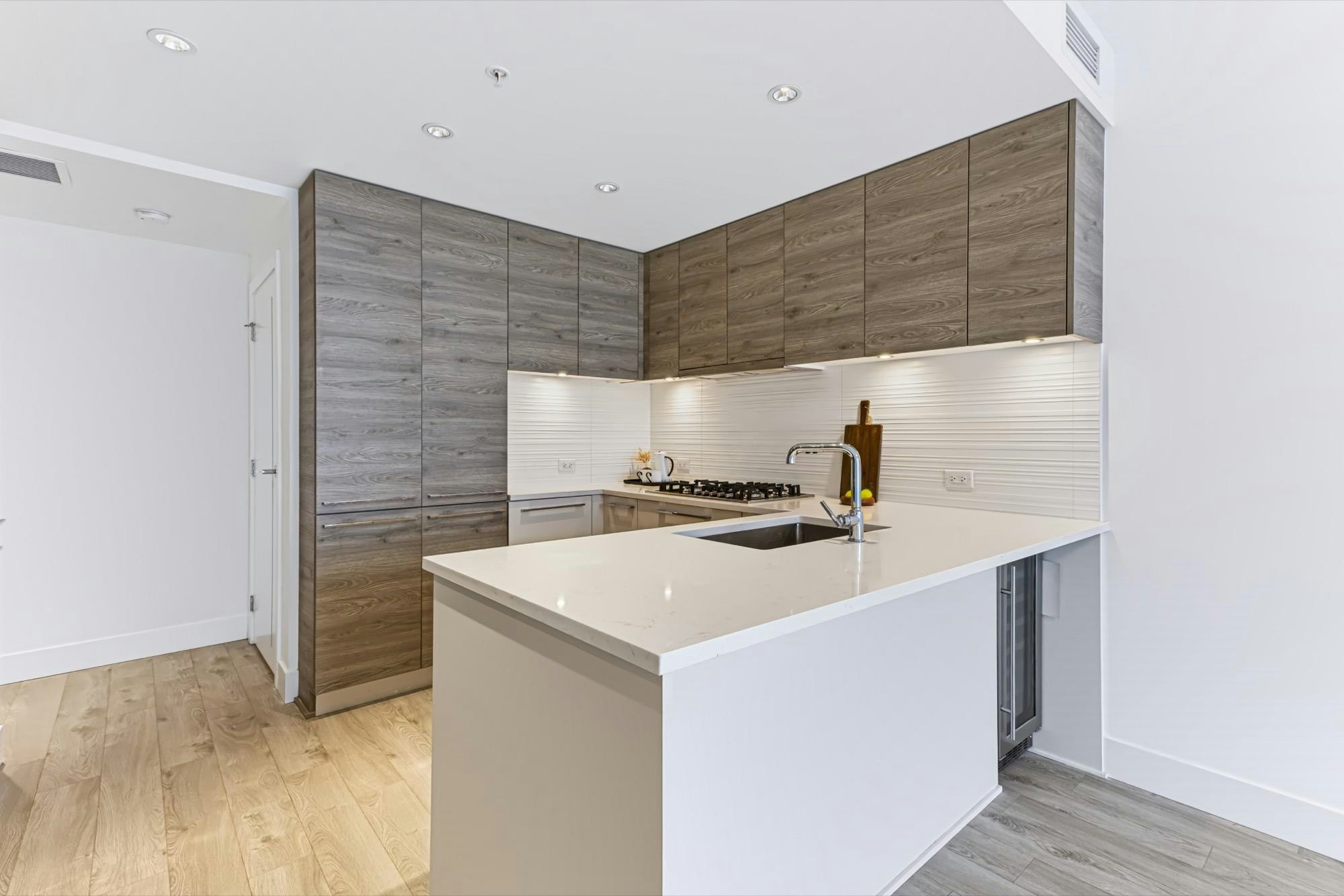 2301-7388 Kingsway, Burnaby, BC, V3N 0G9 - 11